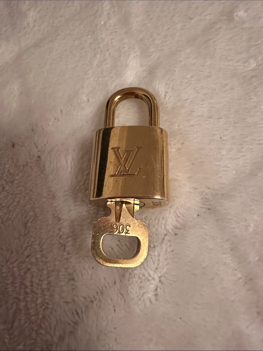 Louis Vuitton Gold-tone Padlock & Key 306